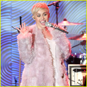 Miley Cyrus Performs at Clive Davis' Grammys Gala (Video)