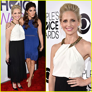 Sarah Michelle Gellar & Amanda Setton – People’s Choice Awards 2014