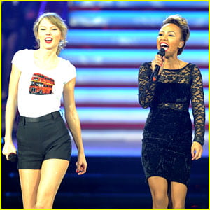 Taylor Swift & Emeli Sande Sing 'Next to Me' in London! (Video)