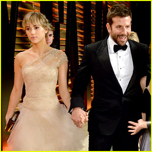 Bradley Cooper's Oscars 2014 Date: Girlfriend Suki Waterhouse!