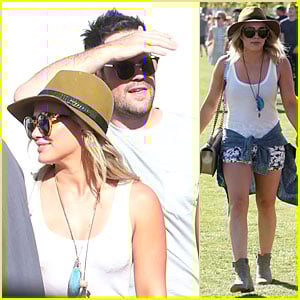 Hilary Duff & Mike Comrie Make It a Friendly Affair at Coachella!