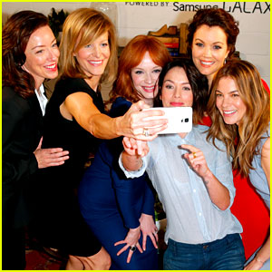 TV's Drama Actresses Take a Silly Selfie at the Variety Studio!