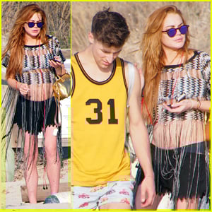 Lindsay Lohan Calls Police On Man Camped Outside Her Hotel