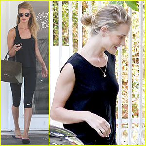 Rosie Huntington-Whiteley Is Working Towards a Ballet Body!