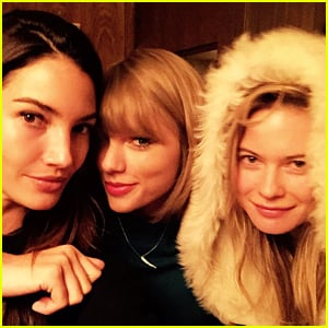 Taylor Swift Preps for the Big Victoria’s Secret Fashion Show with Her