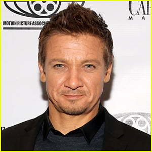 Jeremy Renner & Wife Sonni Pacheco Split After 10 Months