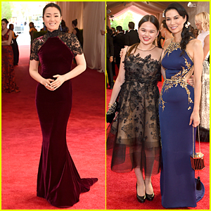 Gong Li & Wendi Murdoch Are Gorgeous Met Gala 2015 Co-Chairs