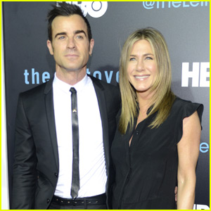 Jennifer Aniston & Justin Theroux Make Their Red Carpet Debut as a