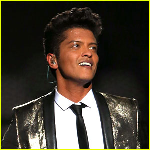 Bruno Mars Confirms Super Bowl 2016 Performance! | 2016 Super Bowl