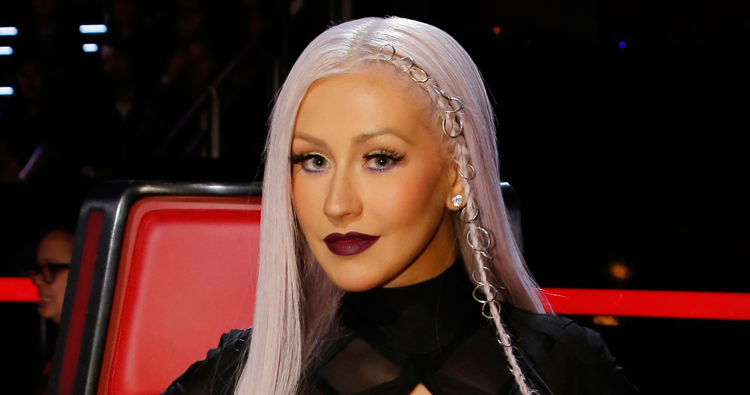 Christina Aguilera Rocks Purple Pierced Hair on ‘The Voice’ .