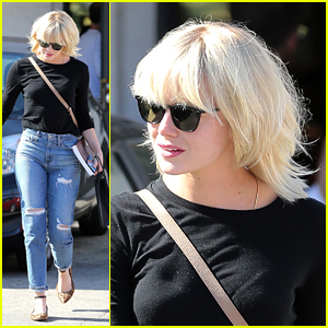 Emma Stone Debuts New Platinum Blonde Hair Emma Stone Debuts New Platinum  Blonde Hair | Emma Stone | Just Jared