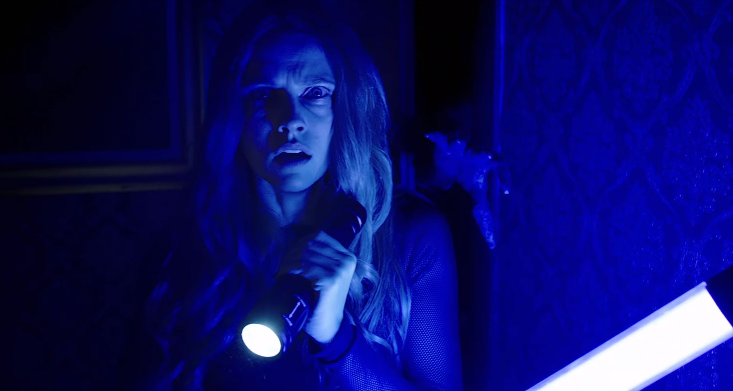 ‘Lights Out’ Debuts Terrifying New Trailer Movies, Teresa Palmer Just Jared Celebrity News