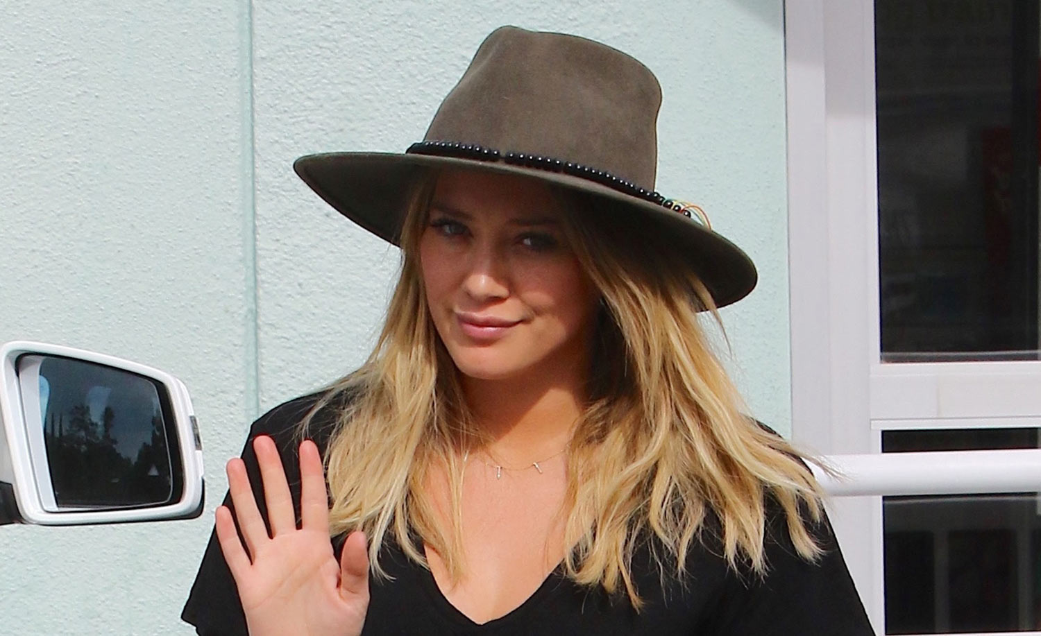 Hilary Duff Runs Errands After Returning From Tropical Getaway | Hilary