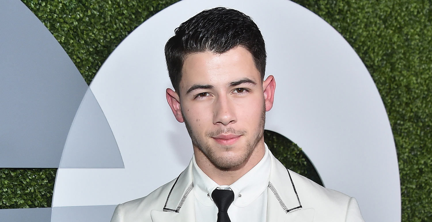 Nick Jonas Shows Off His Ripped Arms in Hot Snapchat Pics! 