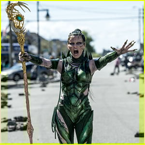 VIDEO: Elizabeth Banks Destroys Everything in Her Path in new ‘Power