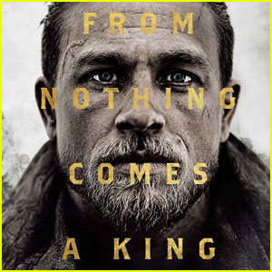 Charlie Hunnam Shows Off Ripped Shirtless Body in New ‘King Arthur ...