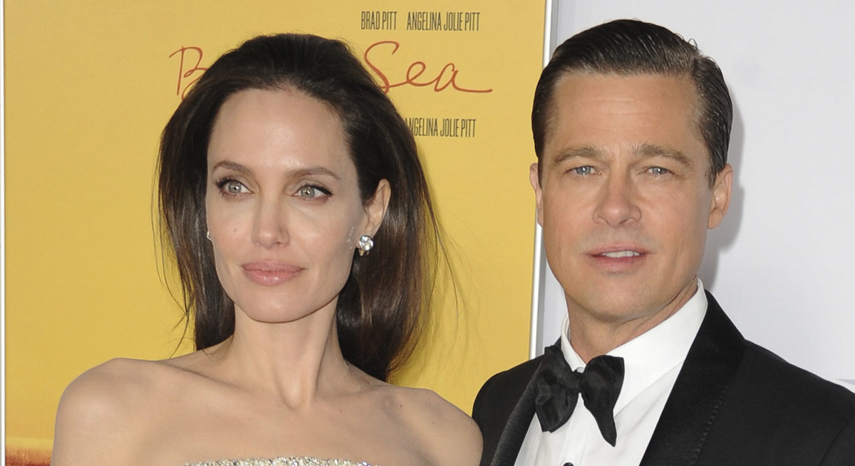 Angelina Jolie & Brad Pitt Are Reportedly Speaking Again After Split(00)
