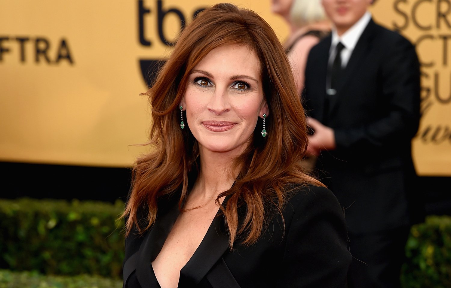 Julia Roberts Stands Behind LGBTQ Rights, ‘I Want All Students to Feel