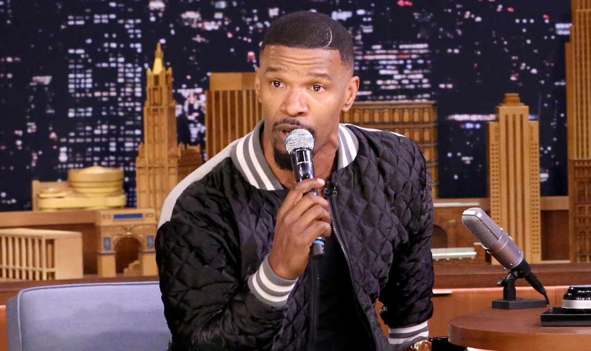 Jamie Foxx Sings ‘Who Let the Dogs Out’ Like a Broadway Musical on