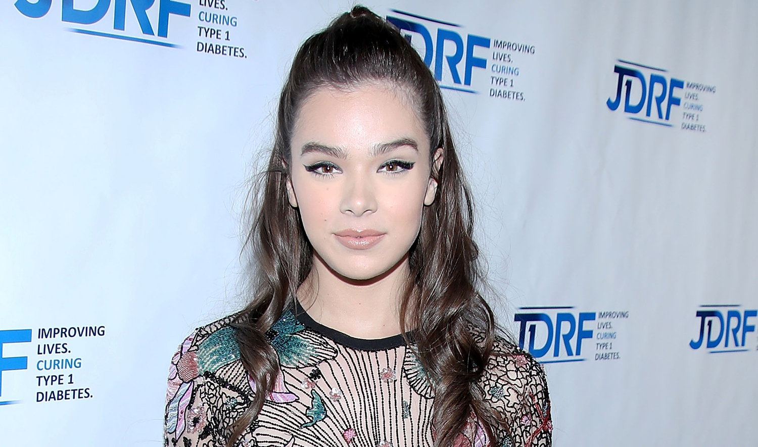 Hailee Steinfeld in Talks to Join ‘Transformers’ Spinof...