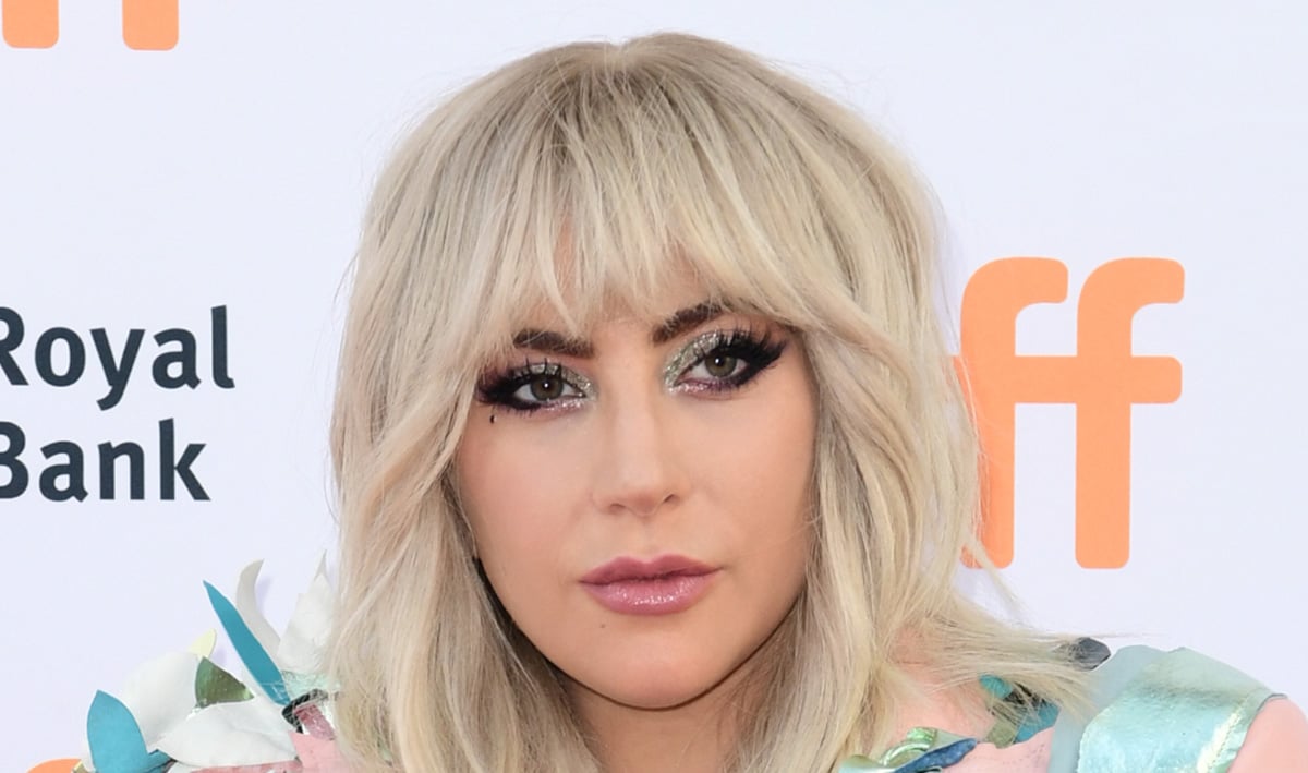 Lady Gaga Reveals She Suffers From Fibromyalgia | Lady Gaga - Vimarsana News