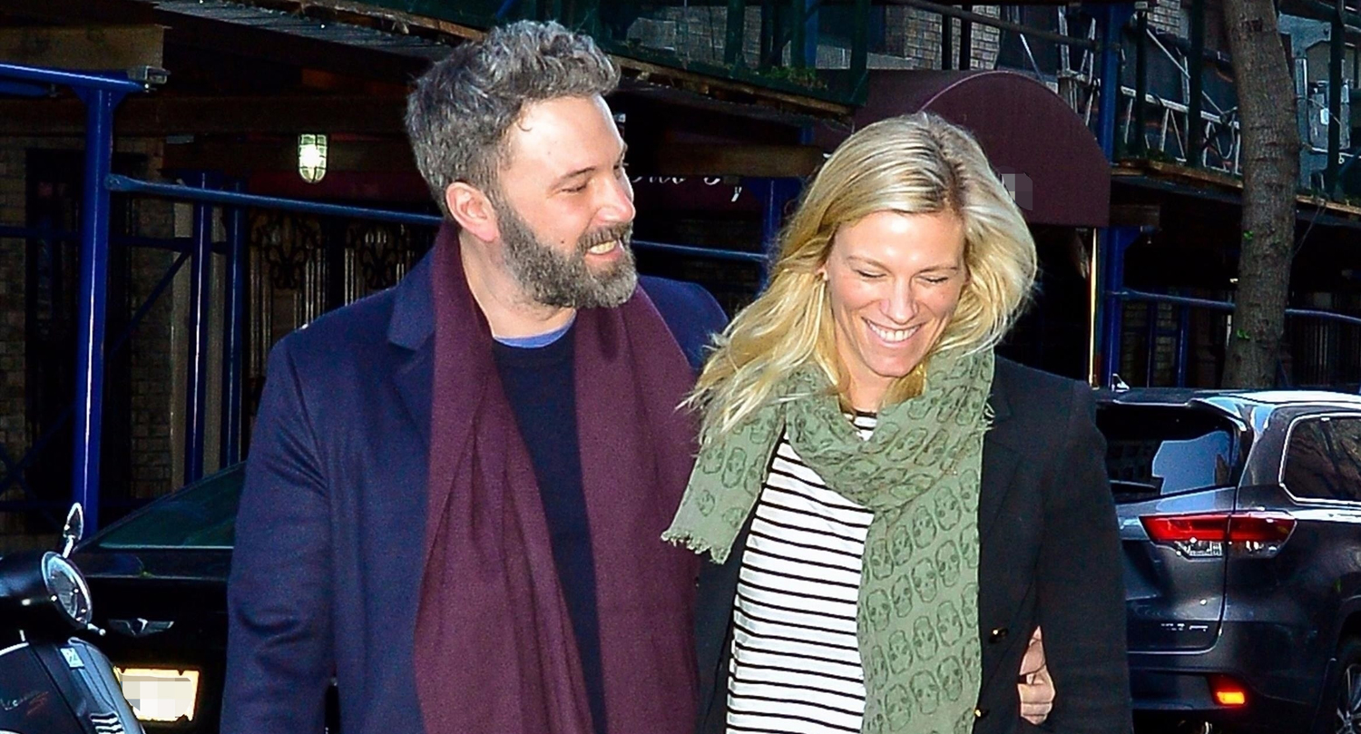 Ben Affleck & Girlfriend Lindsay Shookus Look Smitten in NYC Ben