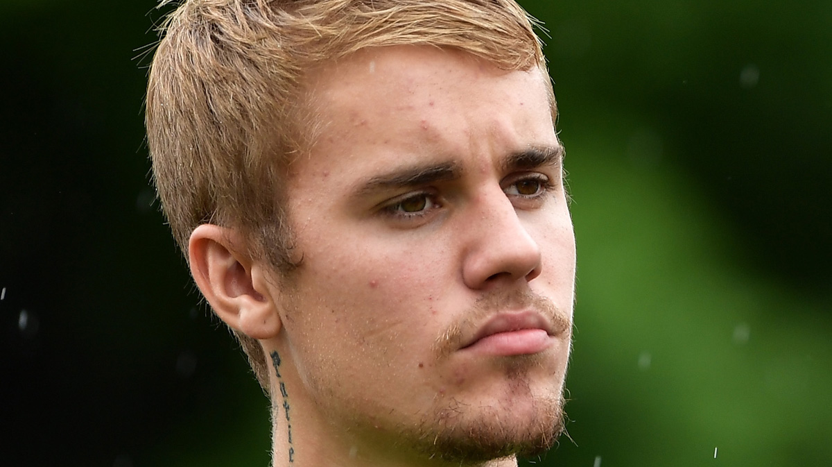 Justin Bieber’s Bodyguard Arrested for DUI, Injures 2 Officers in Crash