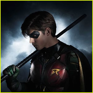 Brenton Thwaites As Robin In DC Comics' 'Titans' - First Look!