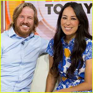 Fixer Upper’s Chip & Joanna Gaines Expecting Fifth Child – See Their