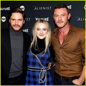Luke Evans Looks Sexy in Form-Fitting Button-Down at Sundance 2018!