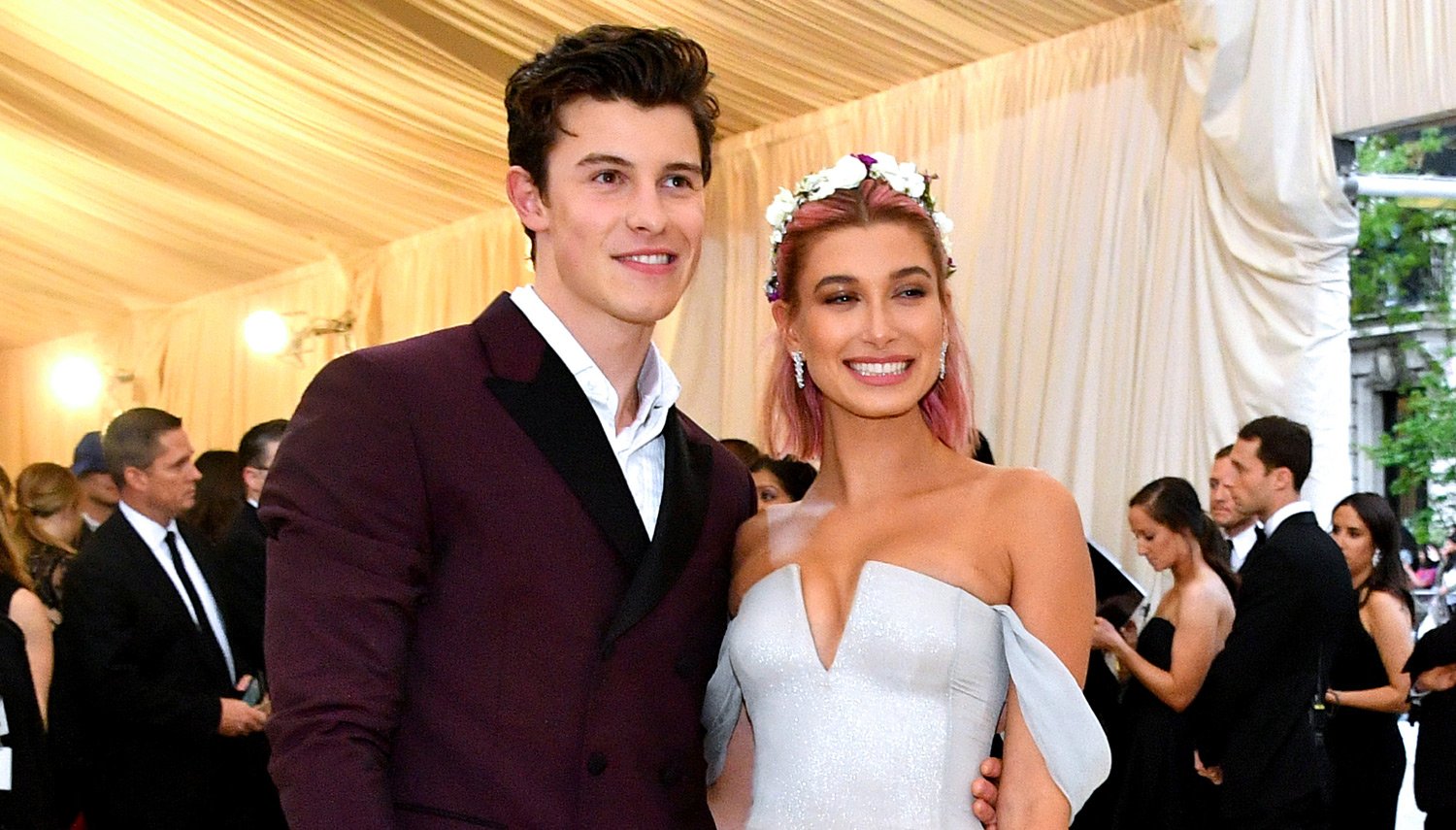 Shawn Mendes & Hailey Baldwin Make Couple Debut at Met Gala 2018