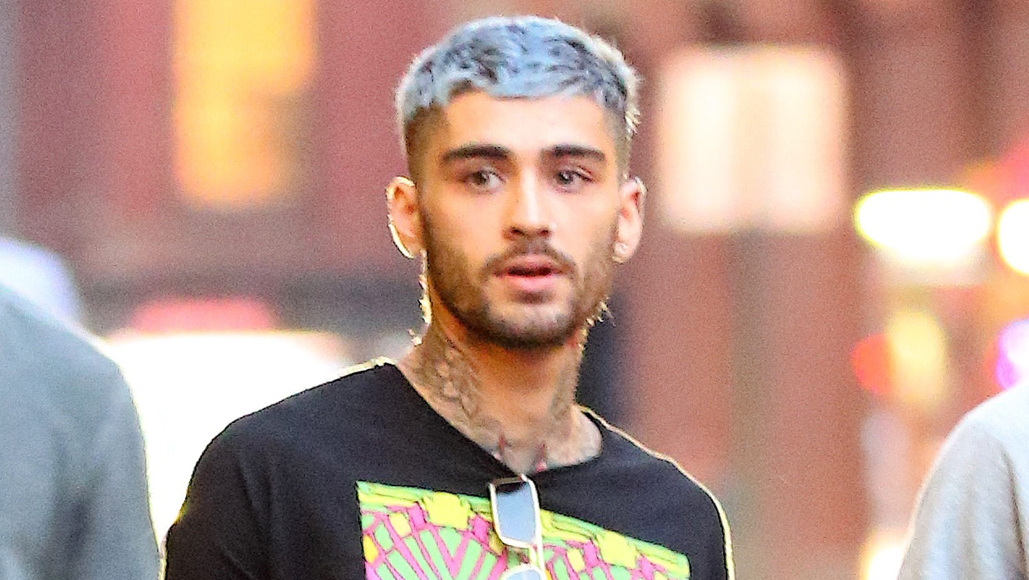 Zayn Malik debuts silvery blue hair as he steps out to party in Los Angeles  | Daily Mail Online