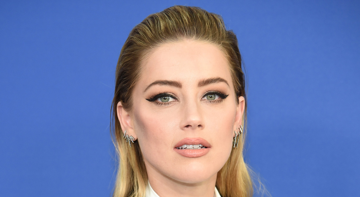 Amber Heard Is Under Fire for This Tweet Amber Heard, Newsies Just
