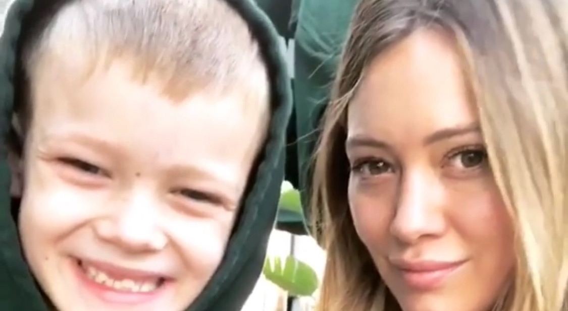 Hilary Duff Shares Her Son’s Thoughts on ‘Lizzie McGuire’ Hilary Duff(02)