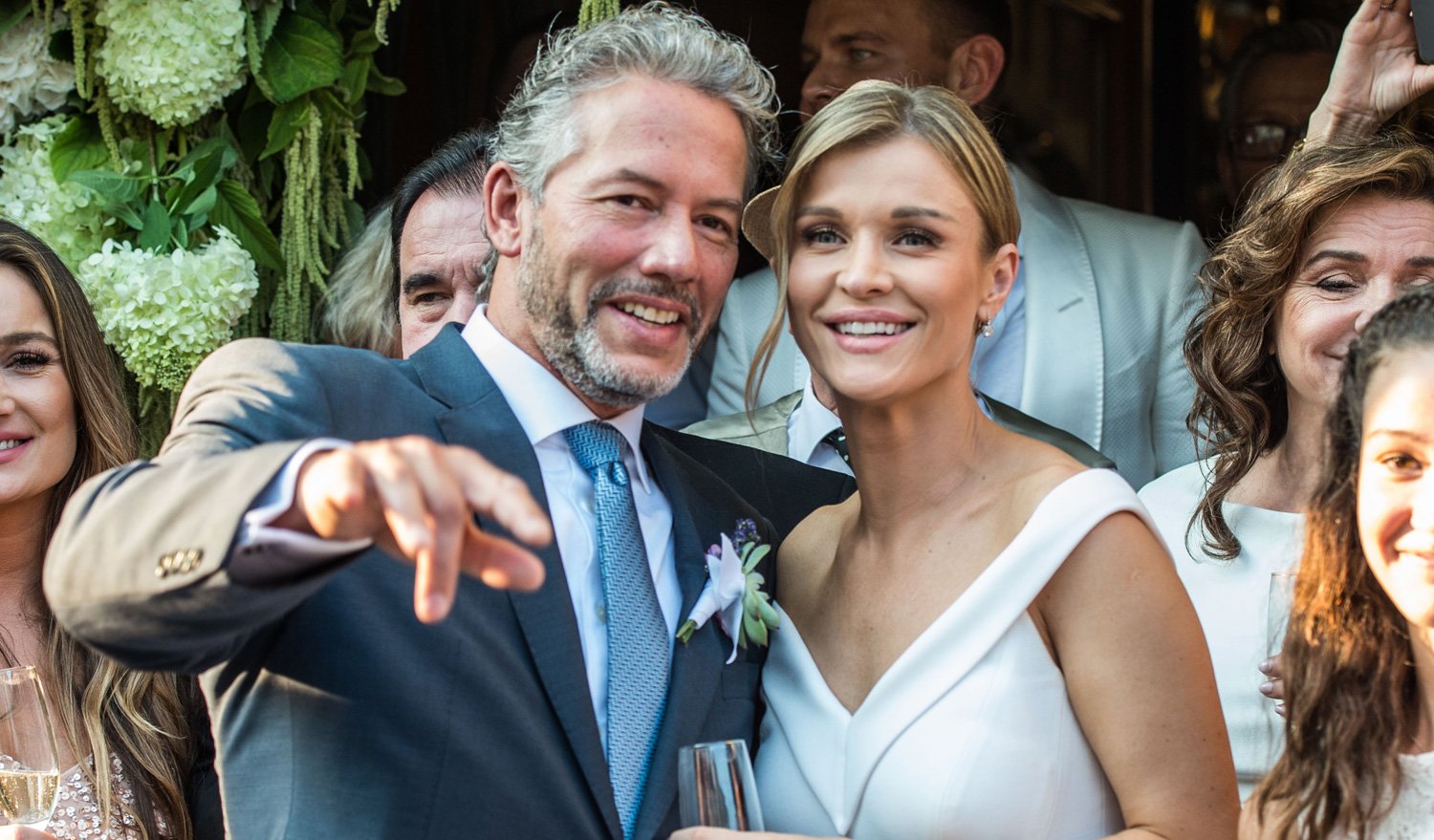 Real Housewives’ Joanna Krupa Marries Douglas Nunes See Photos