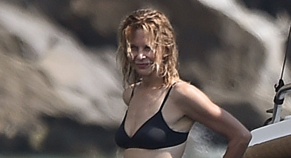 Meg Ryan Flaunts Toned Bikini Body on Vacation in Italy! 
