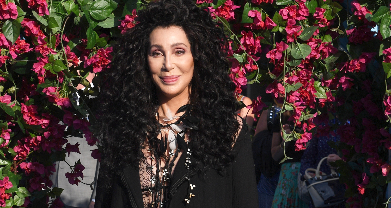 Cher Surprises Cast of ‘The Cher Show’ During NYC Rehearsals