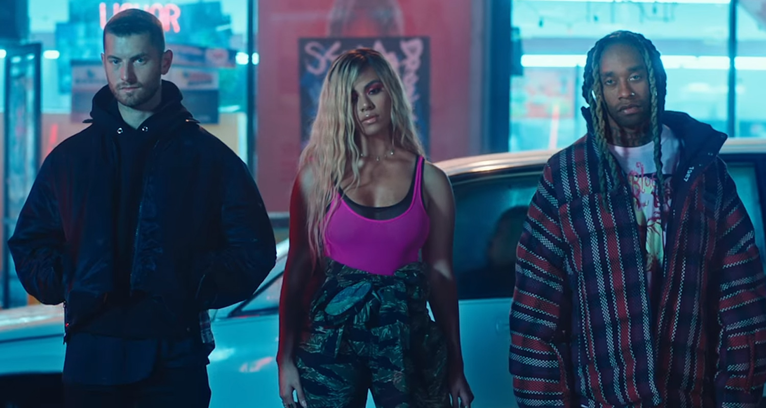 Dinah Jane Releases ‘Bottled Up’ Music Vid Watch Now! Dinah Jane