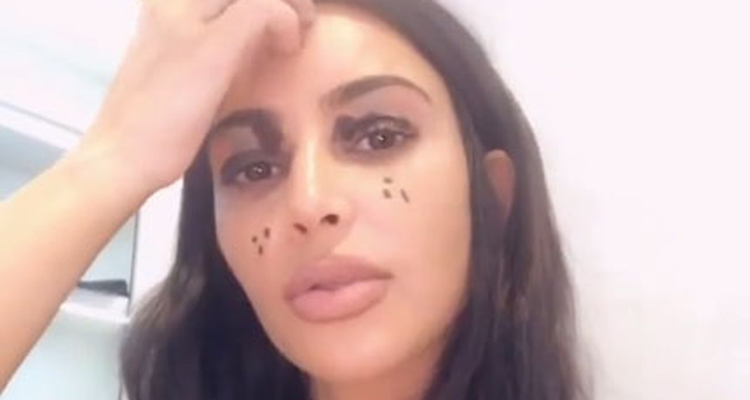 Kim Kardashian Hilariously Lets North & Dream Do Her Makeup! Dream