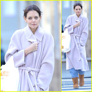 Katie Holmes Steps Out for an Early Morning Grocery Run in Chilly NYC
