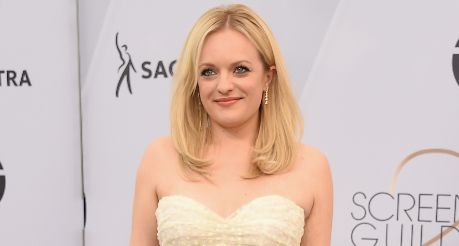 Elisabeth Moss Has a Princess Moment at SAG Awards 2019 | 2019 SAG