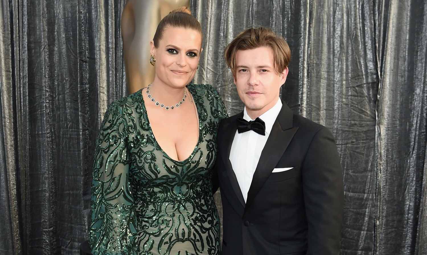 GLOW’s Marianna Palka & Boyfriend Xavier Samuel Couple Up at SAG Awards