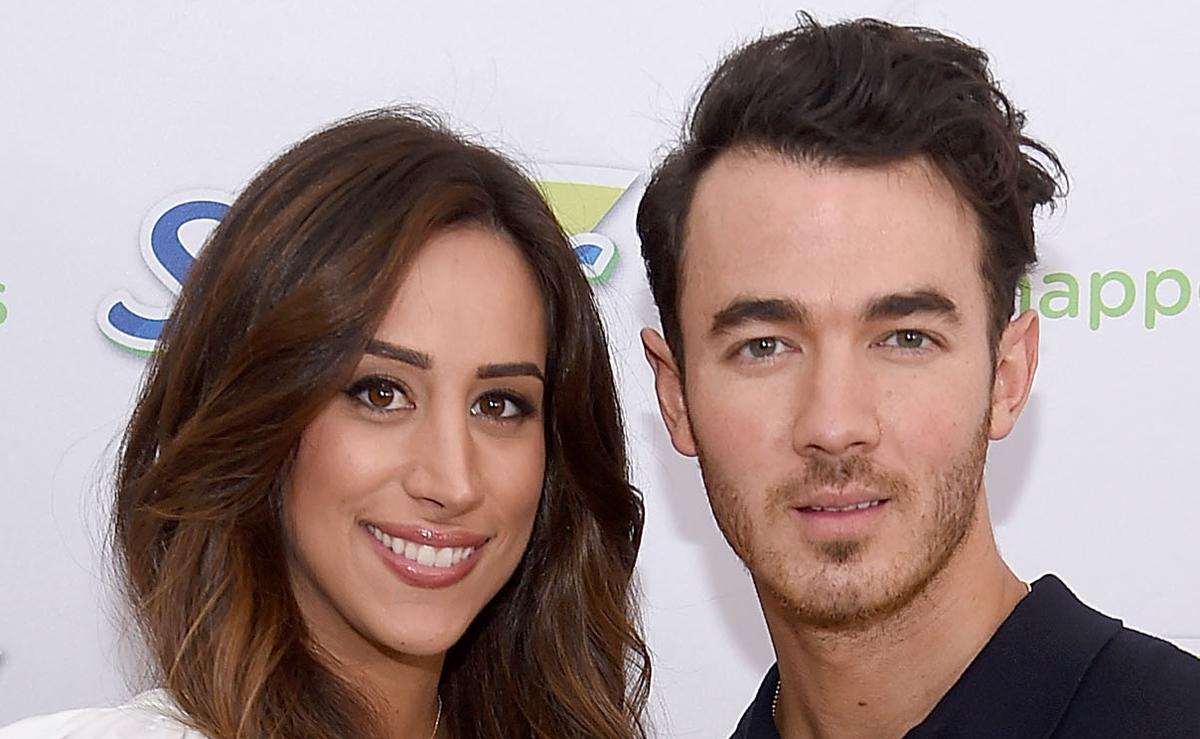 Is Danielle Jonas on Vacation with Kevin Jonas & Jonas Brothers? Here’s