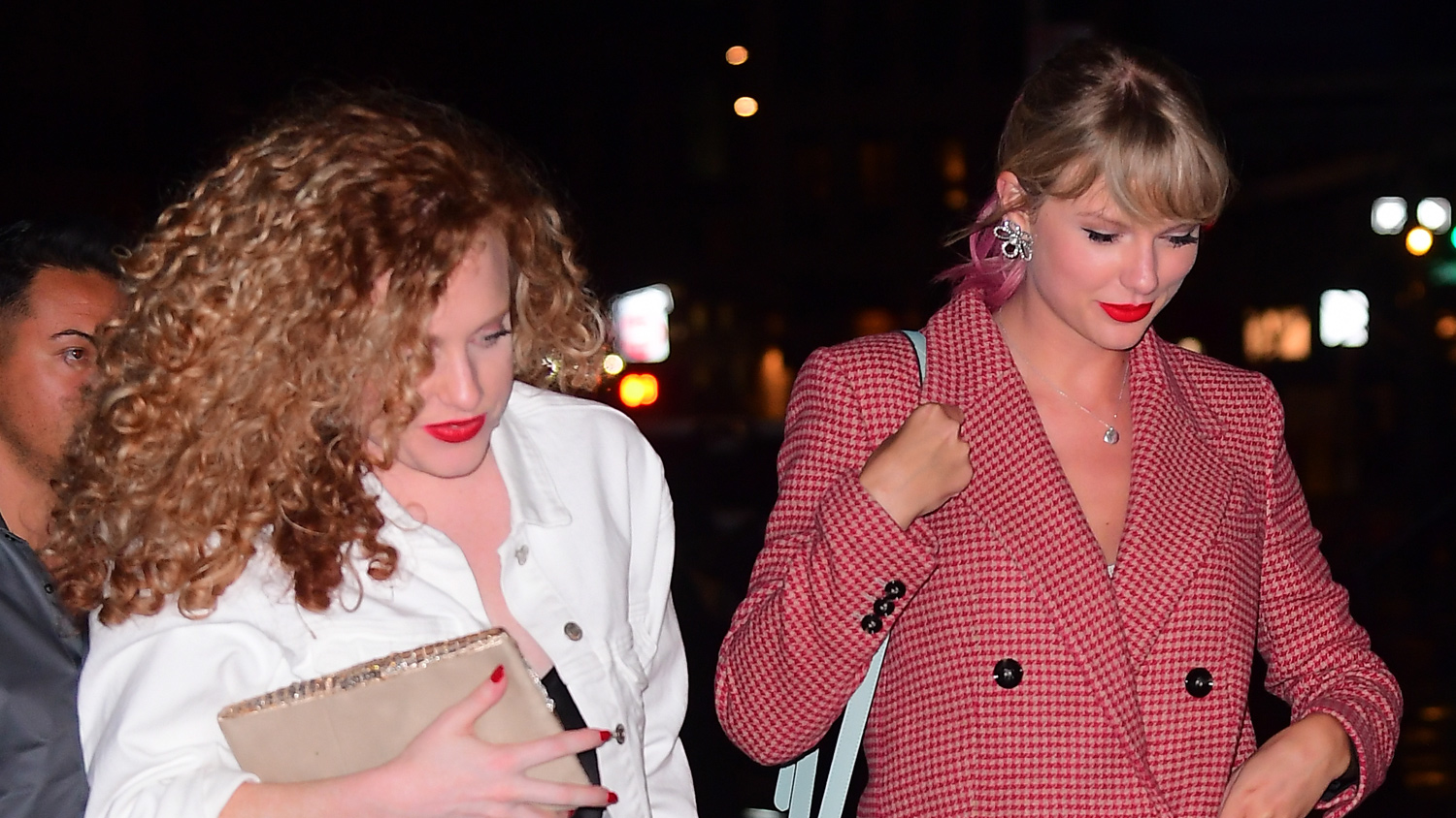Taylor Swift Brings Abigail Anderson to Gigi Hadid’s Birthday Party