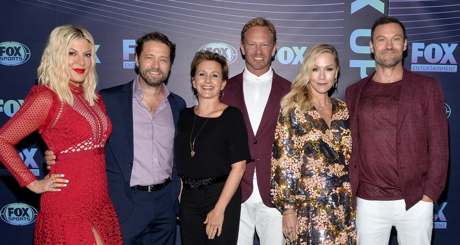 ‘beverly Hills 90210′ Cast Debuts Reboot Teaser At Fox Upfronts