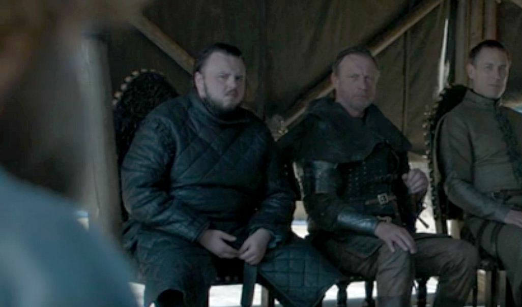 Two Water Bottles Spotted in ‘Game of Thrones’ Finale Scene Game of