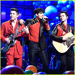 Jonas Brothers Perform 'Cool' & 'Sucker' on 'Saturday Night Live' - Watch Now!