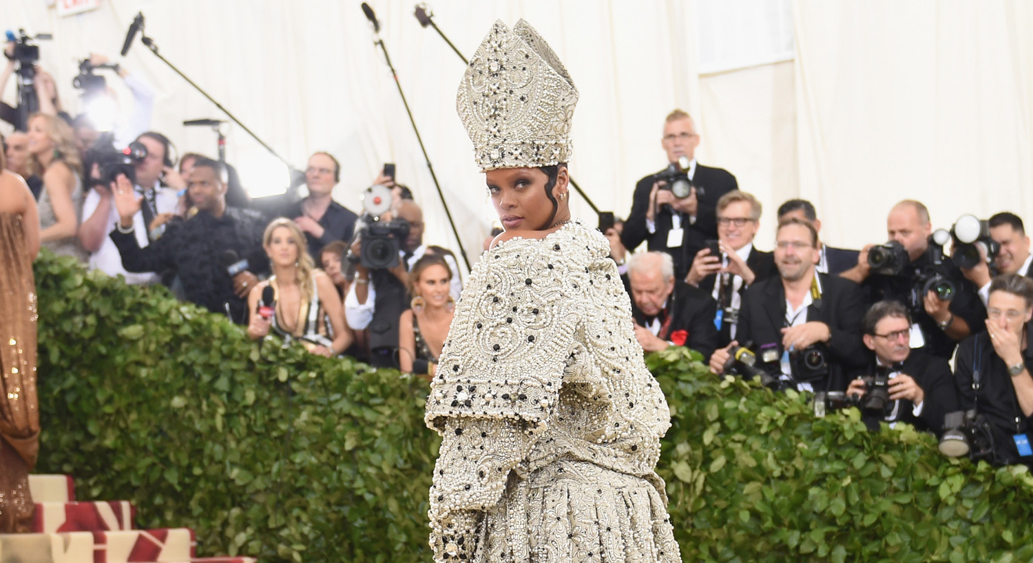 Met Gala 2019 Theme, Celeb Hosts, & More Details Revealed 2019 Met