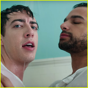 Kevin McHale & Johnny Sibilly Take Steamy Shower in ‘James Dean’ Video