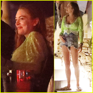 Lindsay Lohan Grabs Dinner with Friends in Mykonos